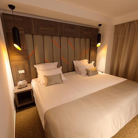 Hotel Premium Wellness Institute à Bucarest Extérieur photo
